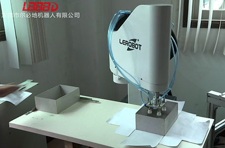 水平多關(guān)節(jié)機器人碼垛演示視頻